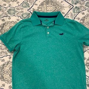 Hollister polo